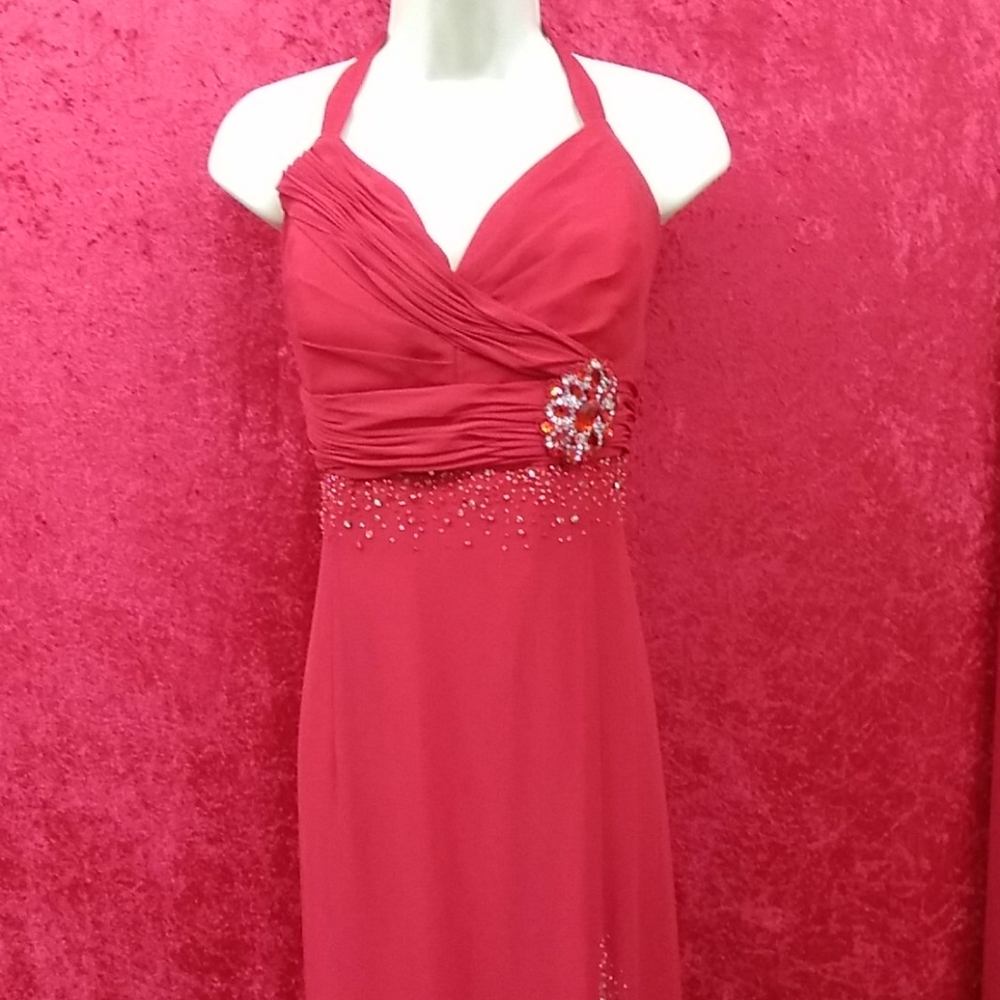 Dresses - Picture 5 of 5